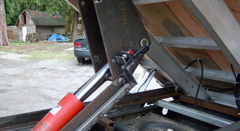 Custom Hydraulic Chipper Truck Box