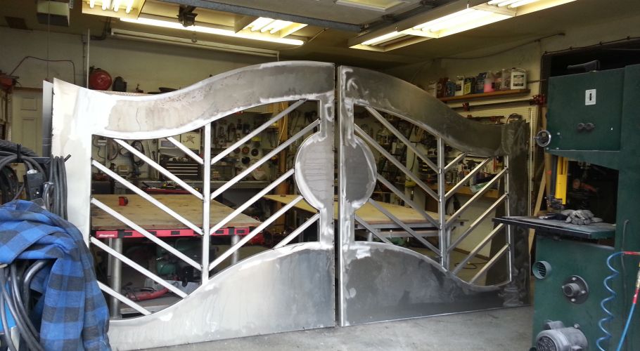 custom alum gates
