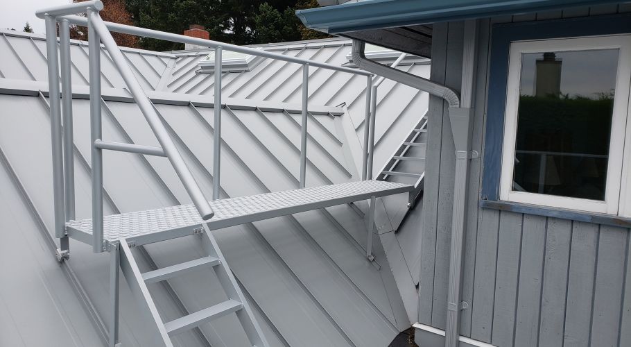 Roof-Stairs-Railings-1